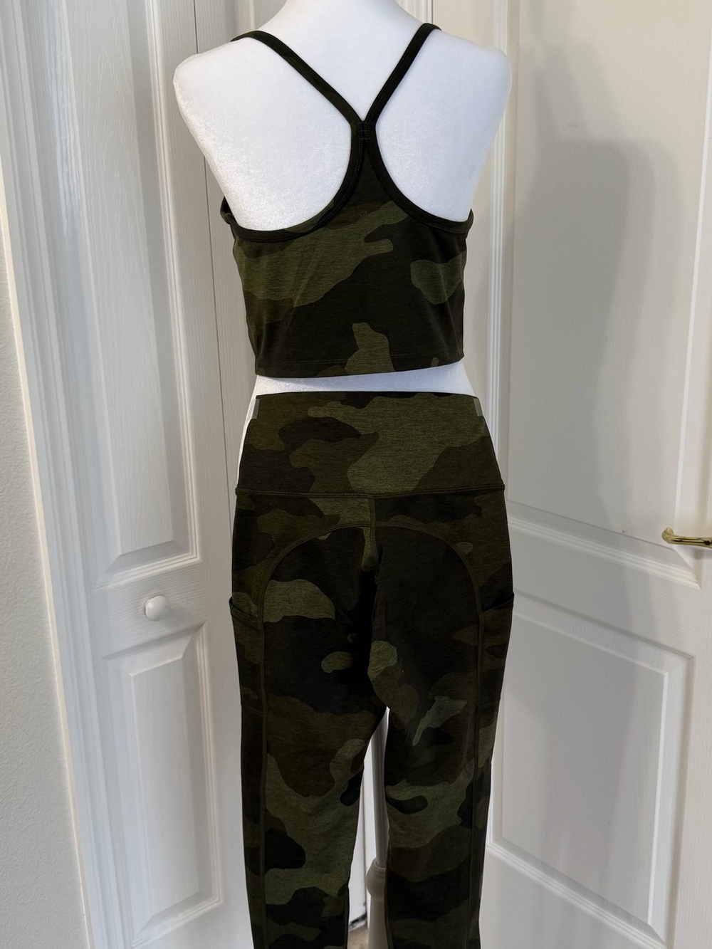 Off-line by aerie Olive Green Camo High-Waist Leggings Size M  with L top